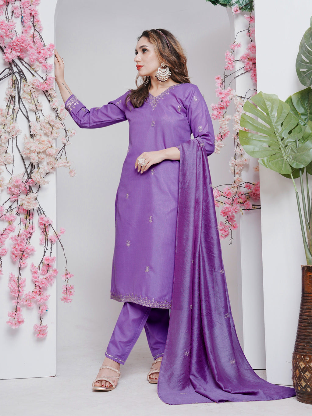 Kurti Pant Dupatta Set, Lavender Rayon Embroidered, Stitched