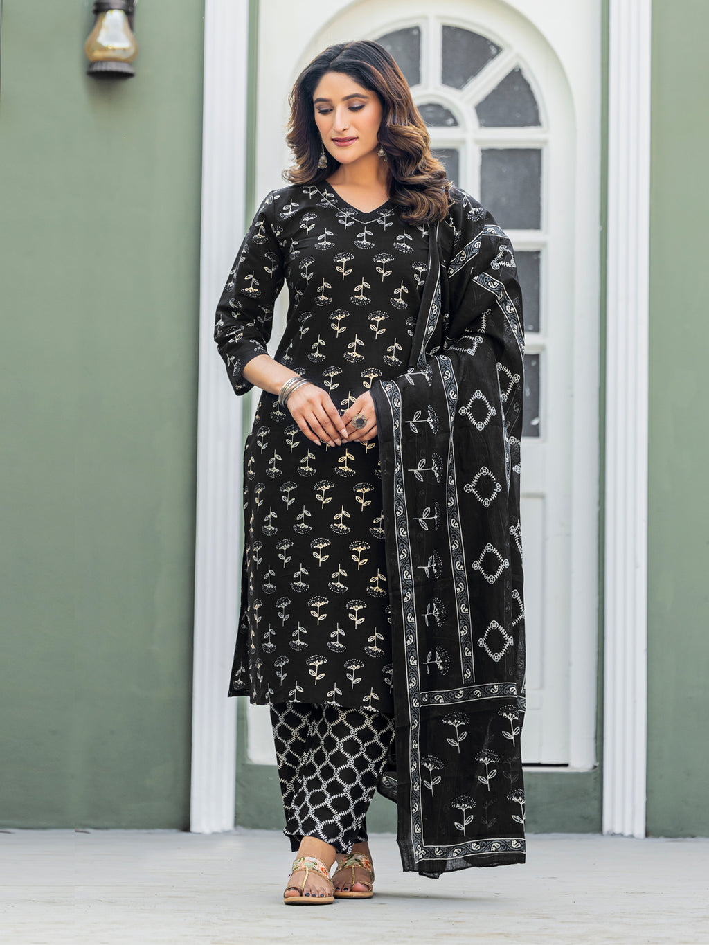 Kurti Pant Dupatta Set, Black Cotton, Stitched