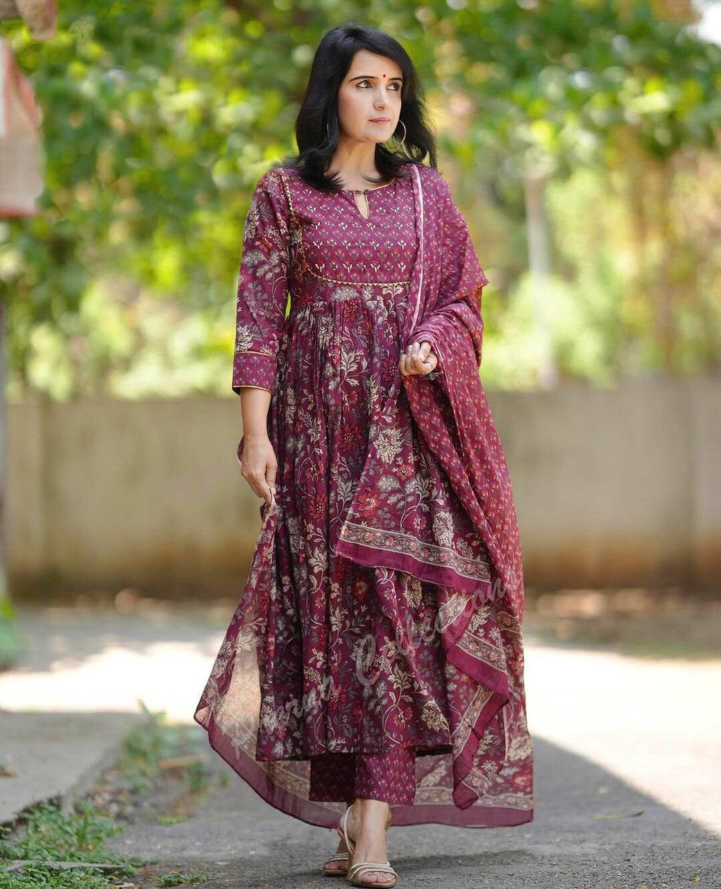 Kurti Pant Dupatta Set, Maroon Rayon Printed, Stitched