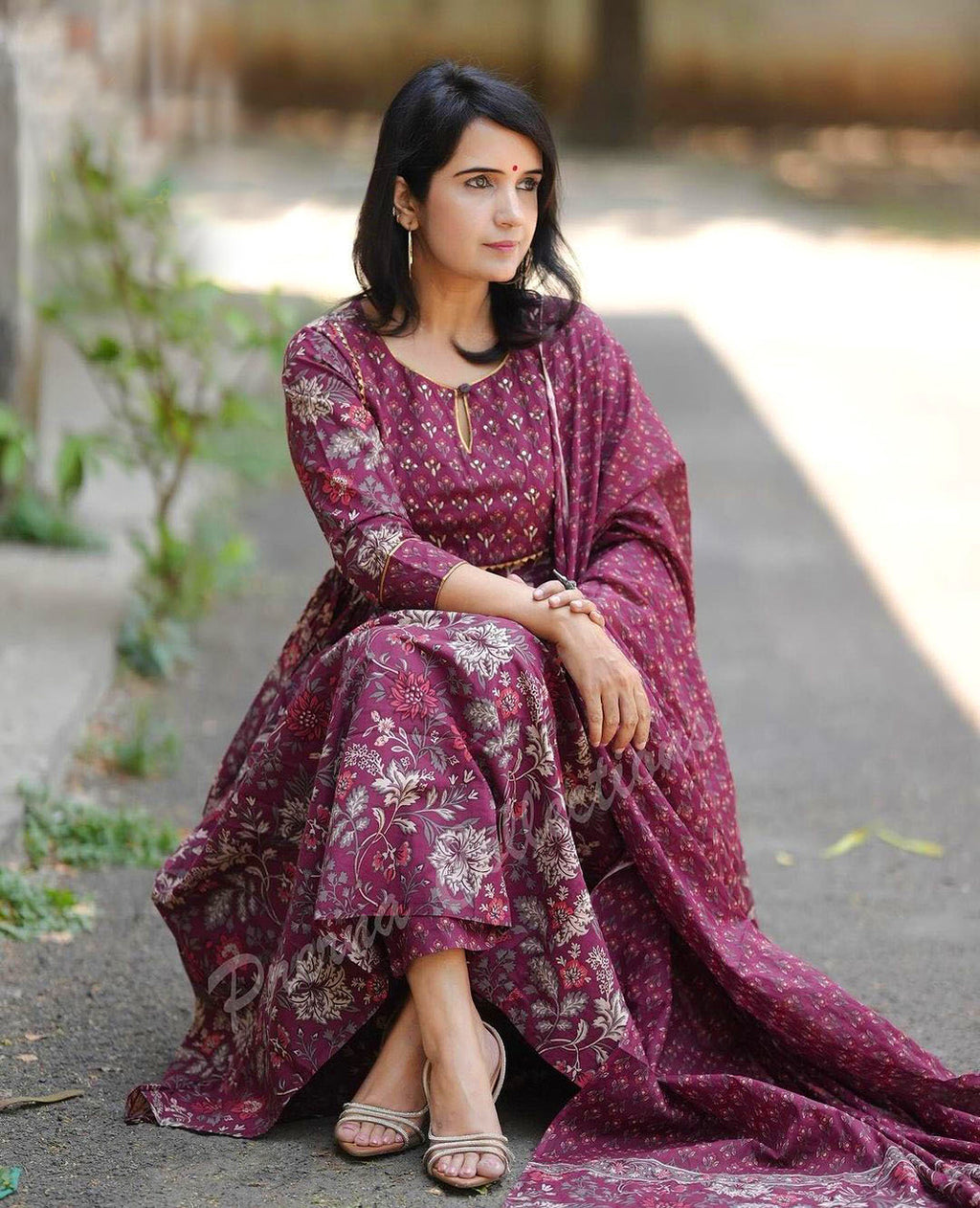 Kurti Pant Dupatta Set, Maroon Rayon Printed, Stitched