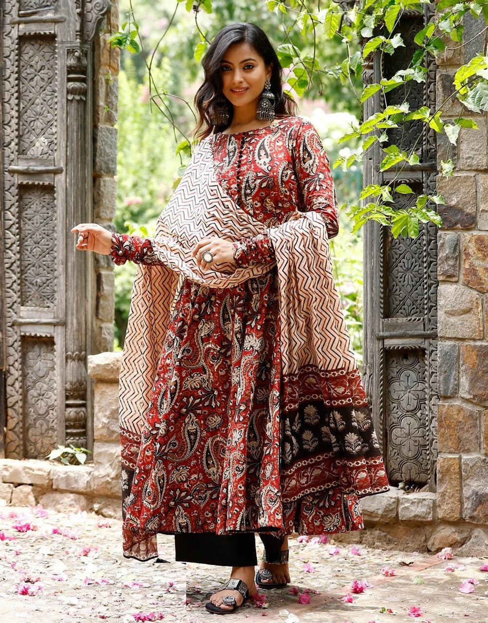 Kurti Pant Dupatta Set, Maroon Rayon Printed, Stitched