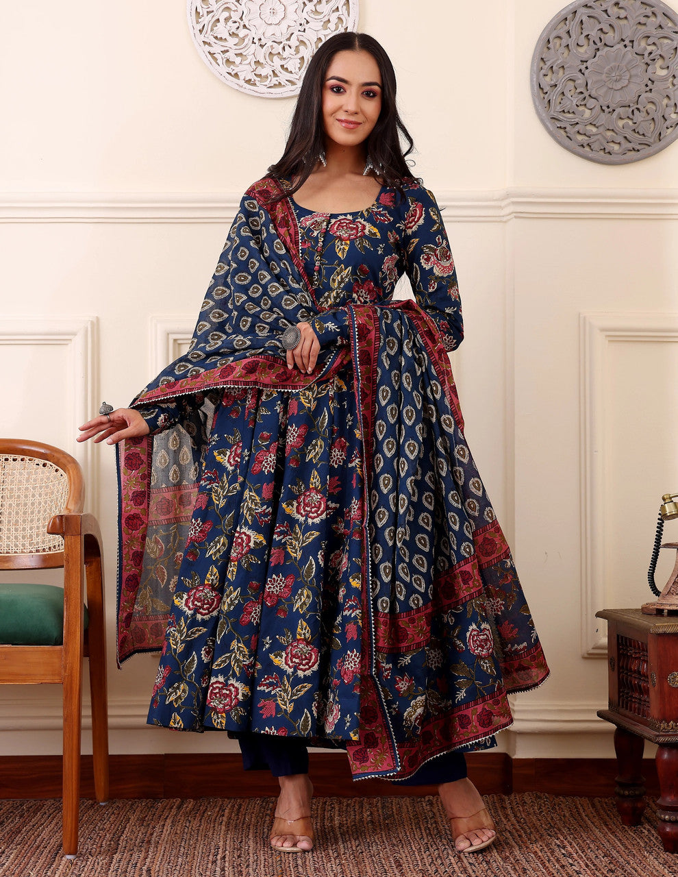 Kurti Pant Dupatta Set, Morpich Rayon Printed, Stitched