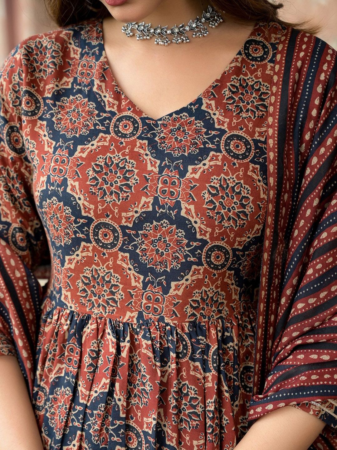 Kurti Pant Dupatta Set, Maroon Rayon Printed, Stitched