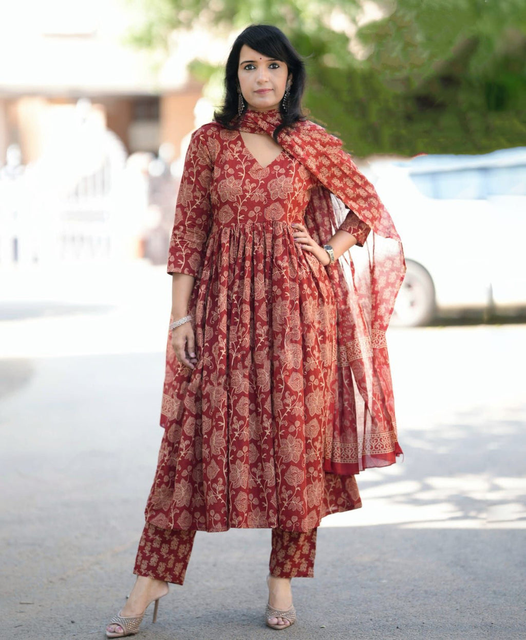 Kurti Pant Dupatta Set, Maroon Rayon Printed, Stitched