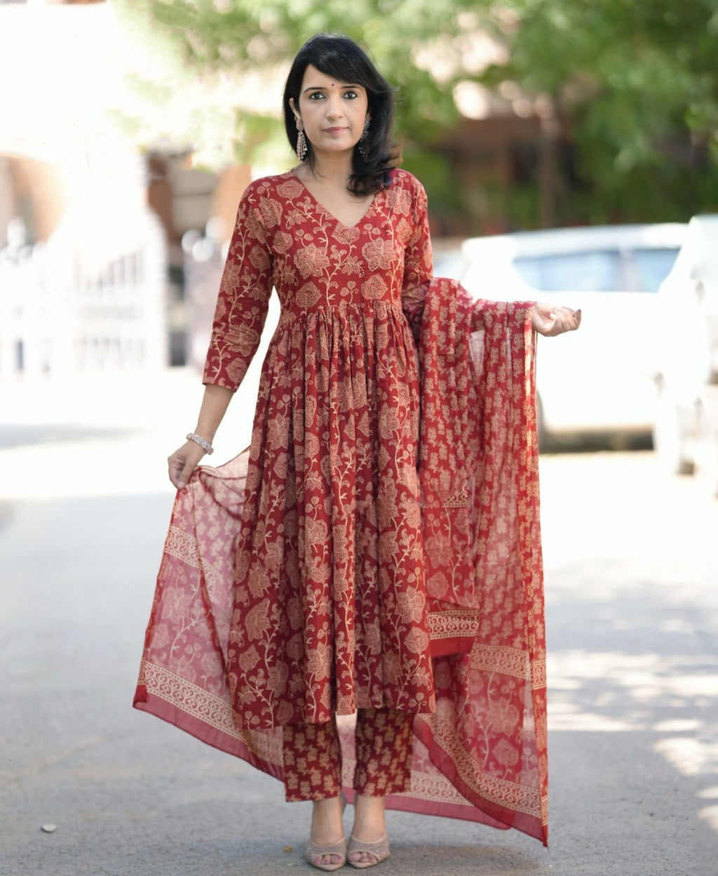 Kurti Pant Dupatta Set, Maroon Rayon Printed, Stitched